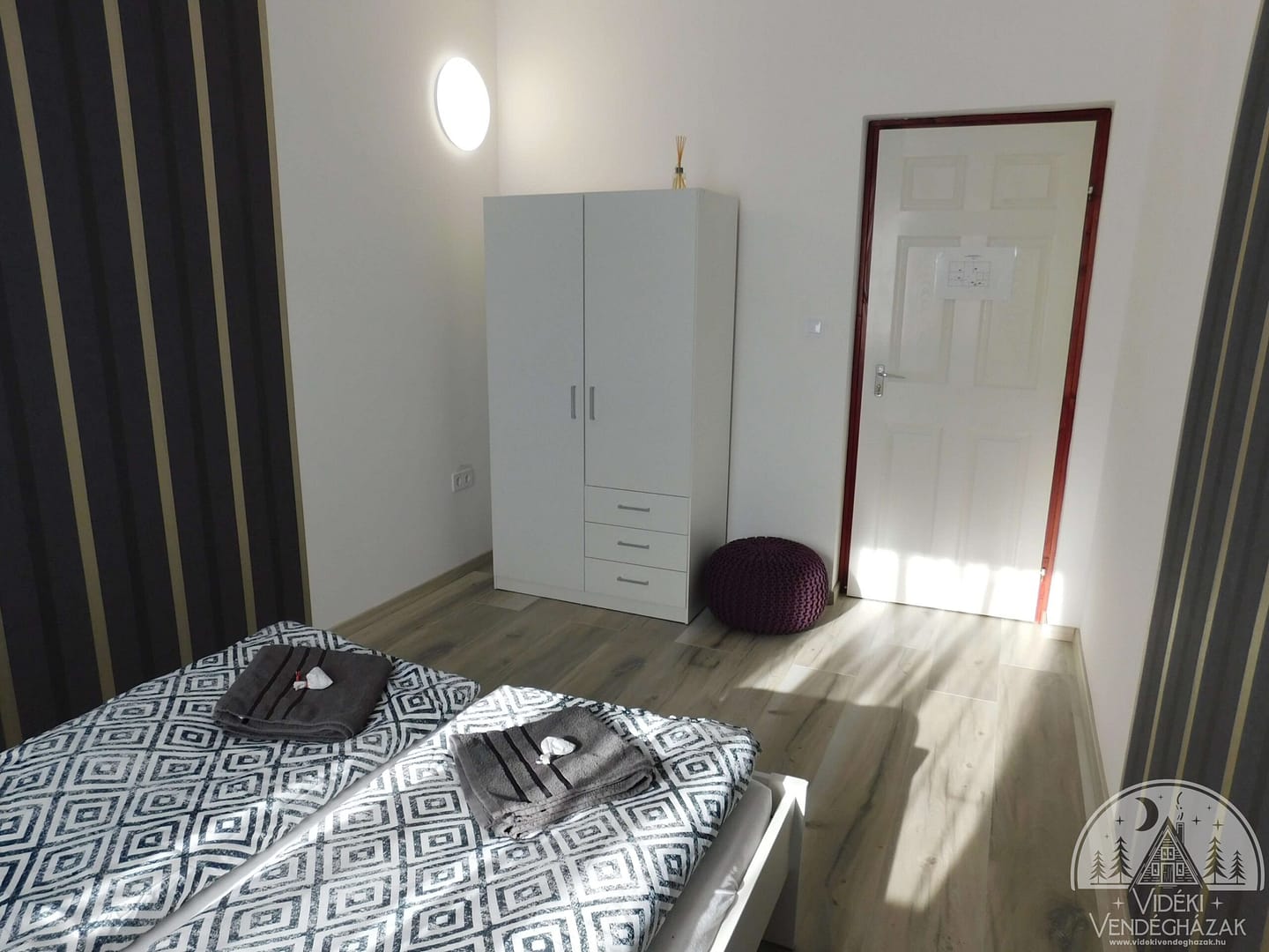 Foldszinti-apartman-1.szoba_