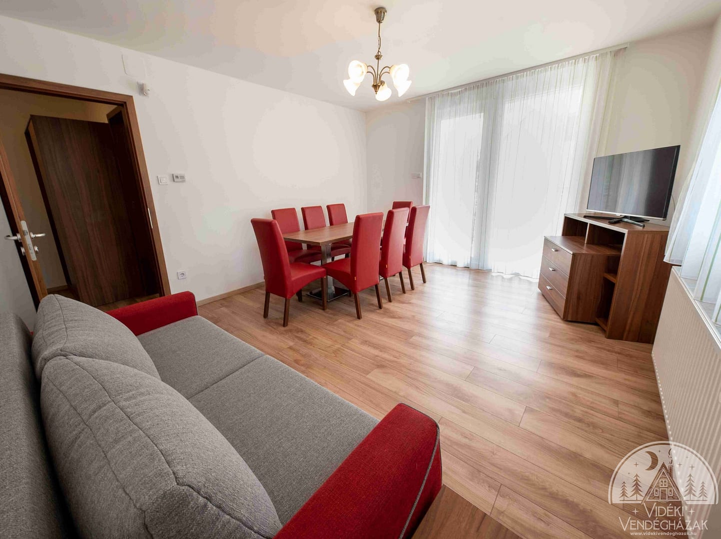Veritas-Apartmanhaz-nappalija_14-1