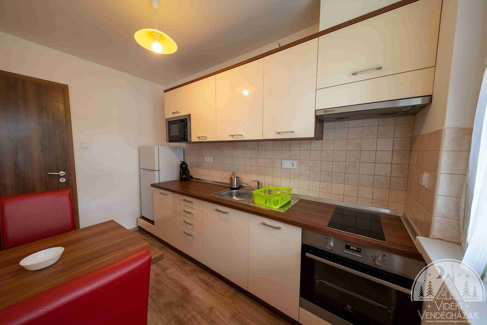 Veritas-Apartmanhaz-felszerelt-konyha_6-1
