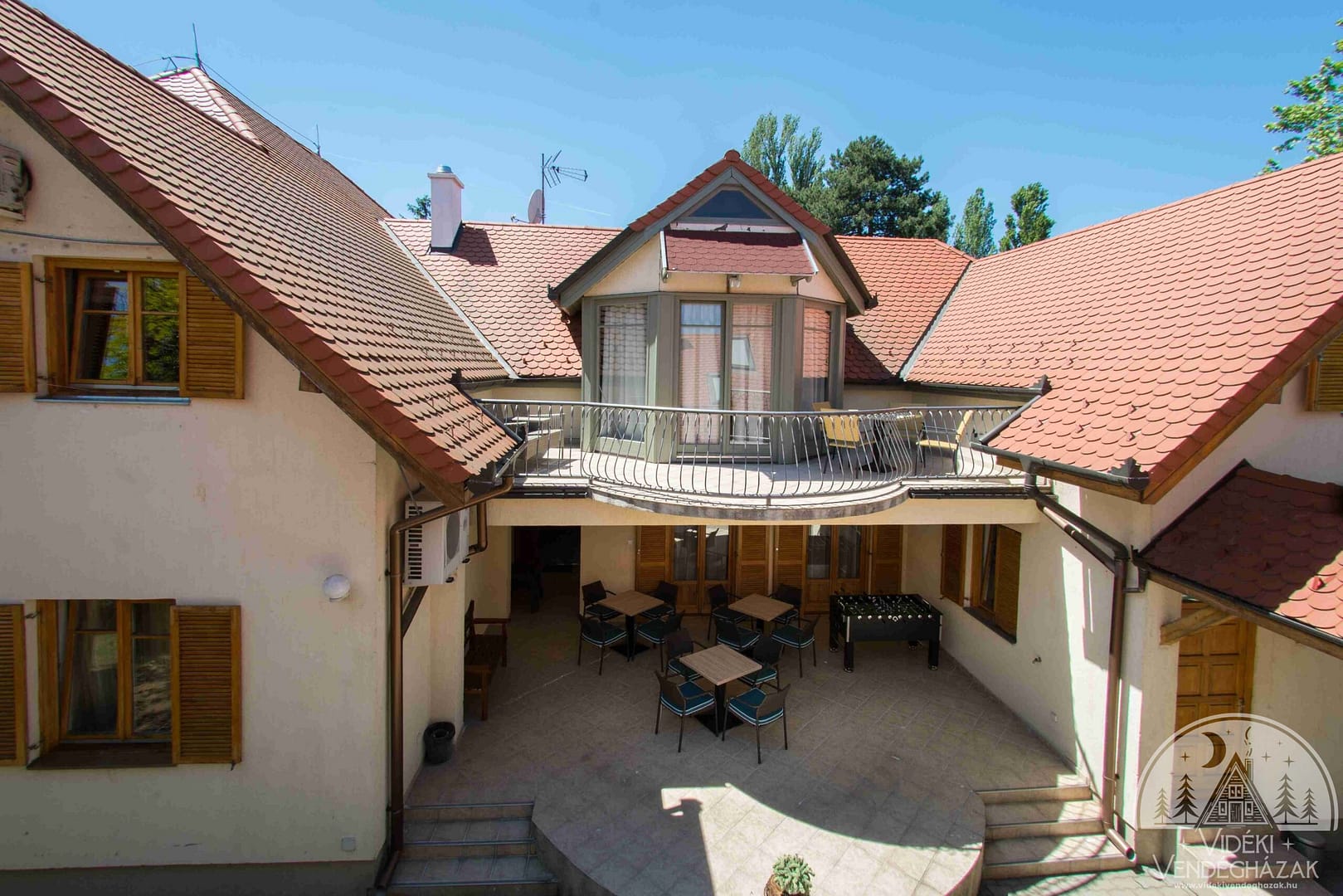 Villa-Oliva