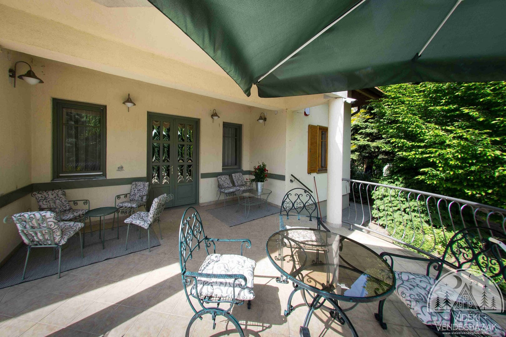 Villa-Oliva-terasz