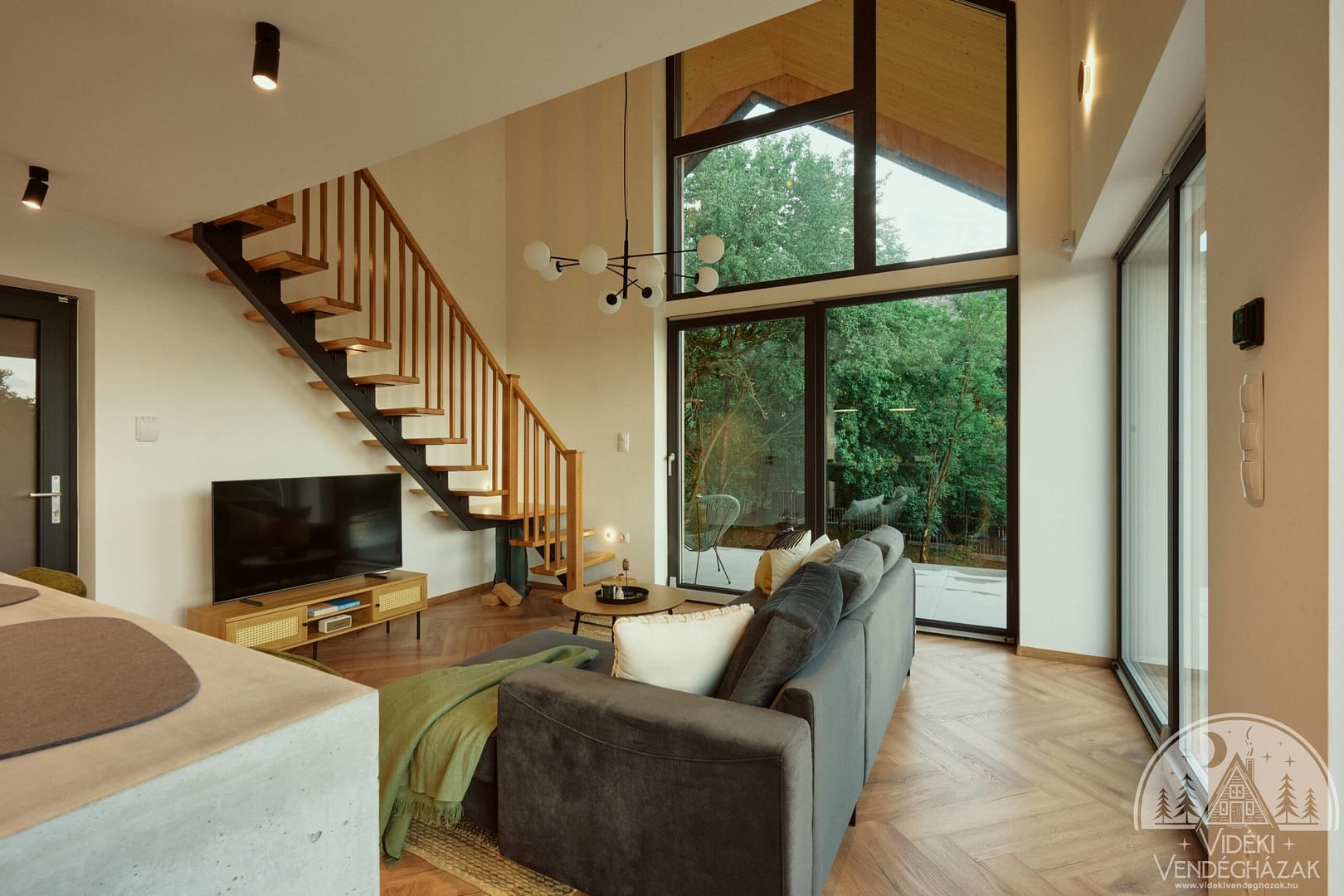 FMI_1252_HDR